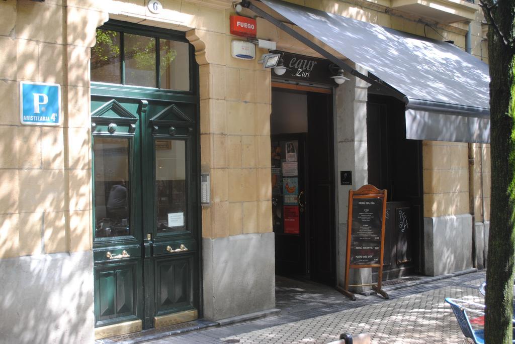 Pension Aristizabal San Sebastian Exterior photo