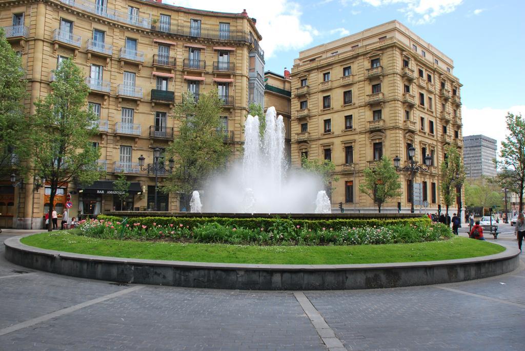 Pension Aristizabal San Sebastian Exterior photo